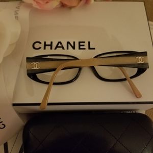 $700 Auth Chanel acetate black flex hinge …